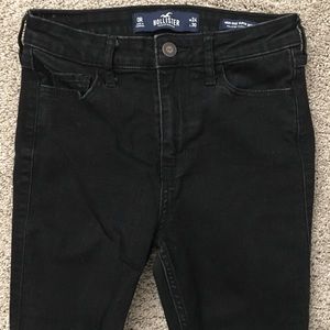 High Rise Super Skinny Jeans - Hollister (Black)